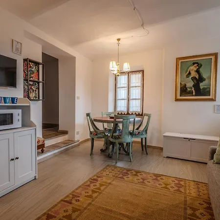 Maison Orange - Dimora Nelle Langhe * Нейве